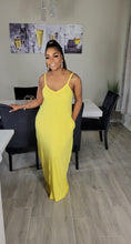 Load image into Gallery viewer, Maxine Dresses (4 Colors)